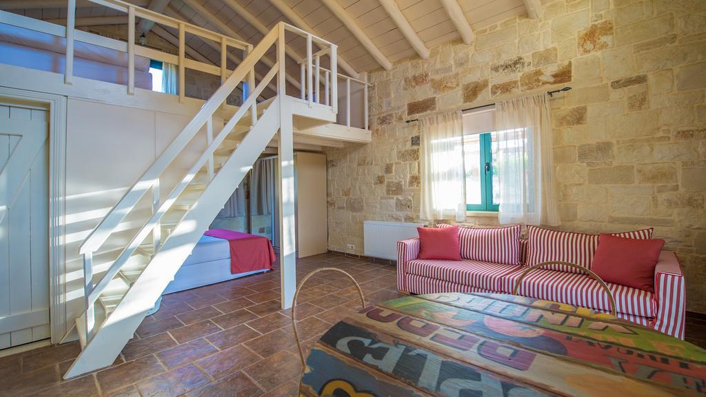 Villa Mathea Kounoupidhianá エクステリア 写真